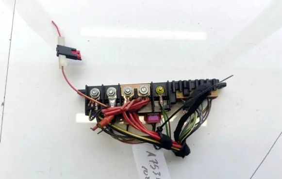 Audi A6 S6 C5 4B Fuse box set