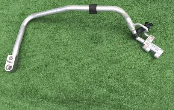 Audi e-tron Air conditioning (A/C) pipe/hose 4K1816738D 17062019 235451