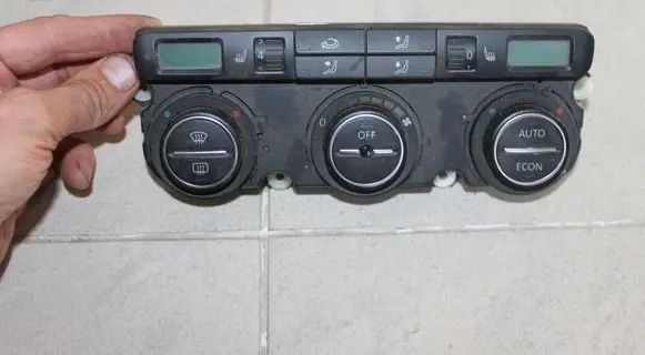 Volkswagen Golf Plus Climate control unit 1K0907044CQ