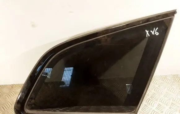 Volvo XC60 Rear side window 32244903