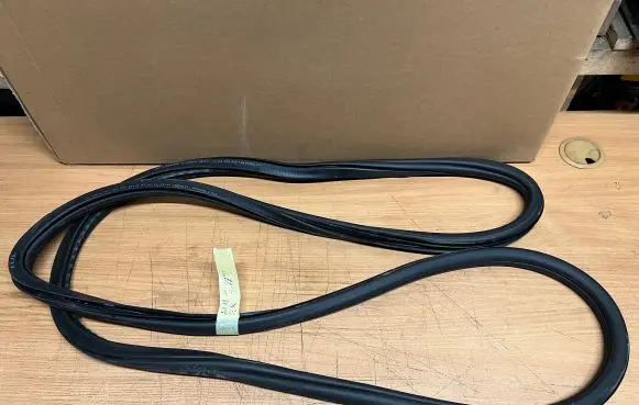 Volkswagen Golf Sportsvan Front door rubber seal 510867911D