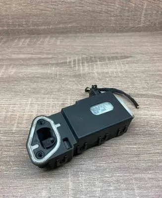 Volvo V50 Fuel tank cap lock 30716754