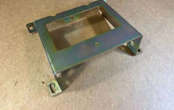 Mercedes-Benz G W461 W463 1st Gen Navigation GPS unit bracket/holder A4635451847