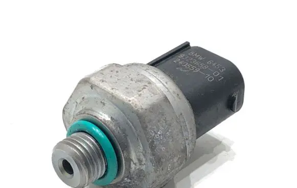 BMW 5 G30 G31 G38 Air conditioning (A/C) pressure sensor 9323658