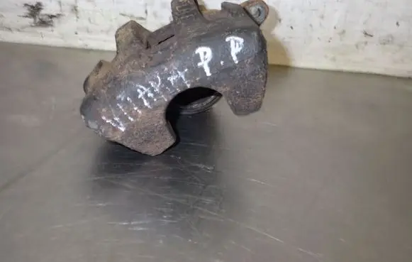Suzuki Grand Vitara II Front brake caliper