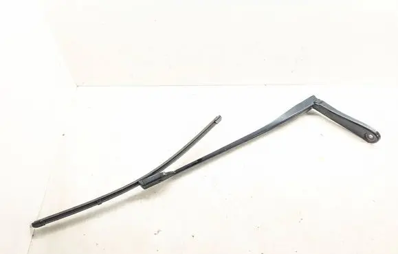 BMW 7 G11 G12 Front wiper blade arm 7357315
