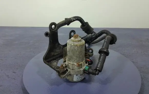 Dodge Journey Vacuum pump 04581486AA