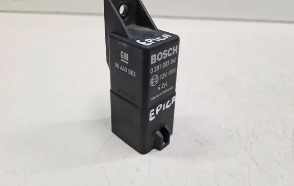 Chevrolet Epica Glow plug pre-heat relay 0281003041 96440063