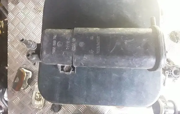 Renault Megane I Active carbon filter fuel vapour canister 7700866745