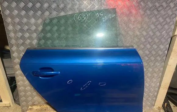 Audi A5 8T 8F Rear door