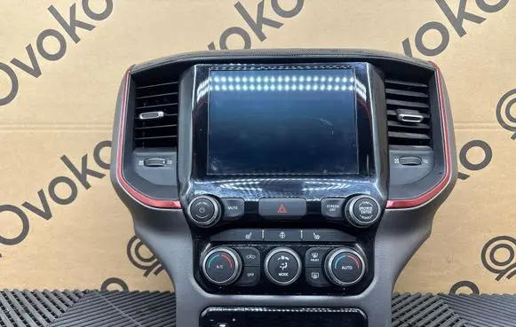 Ram 1500 DT Radio/CD/DVD/GPS head unit P68356773AC
