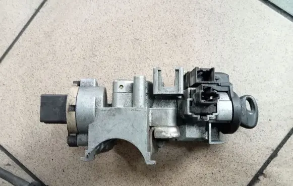 Mazda 6 Ignition lock 77799299