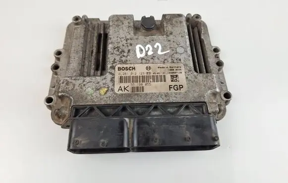 Opel Astra H Engine control unit/module 55198055 0281012123