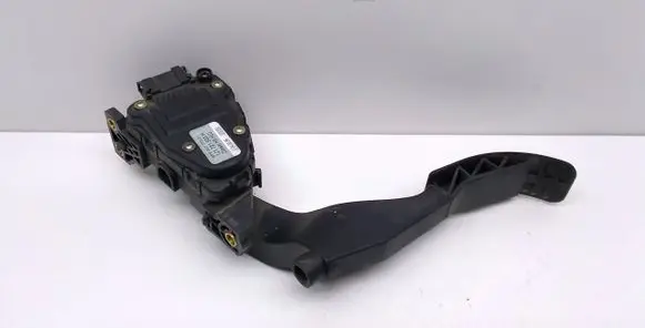 Skoda Octavia Mk1 (1U) Accelerator throttle pedal 1J1721503H
