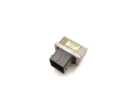 Nissan Juke I F15 Glow plug pre-heat relay 8200859243