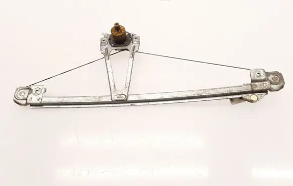 Rear door manual window regulator