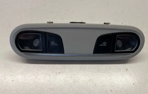 Audi A6 C7 Rear seat light 4G0947111A