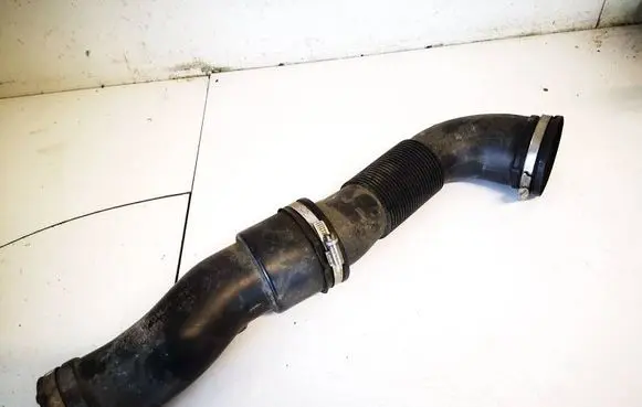 Opel Astra J Air intake hose/pipe 13254633