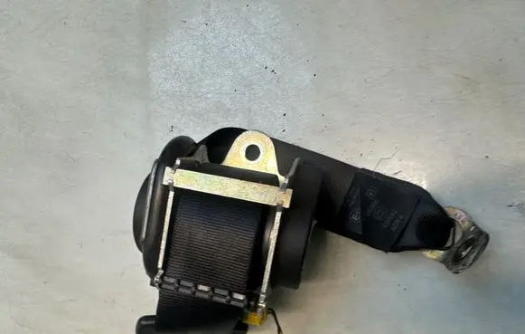Skoda Octavia Mk2 (1Z) Rear seatbelt 1Z0857447B 602516100 9122005