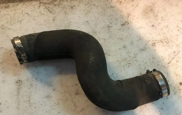 Audi Q5 SQ5 Intercooler hose/pipe 8R0145737 8R0145737N