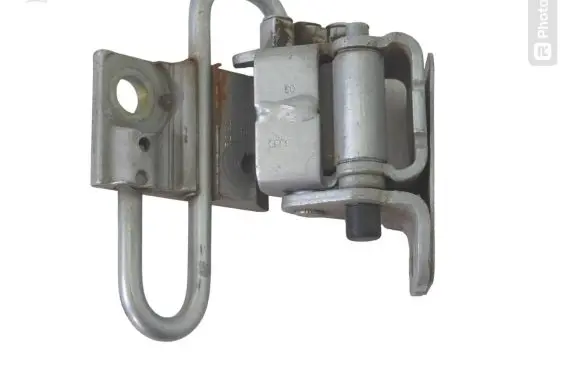 Audi A3 S3 8P Front door lower hinge 8E0831412B