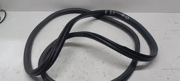 BMW X3 F25 Front door rubber seal 7396554