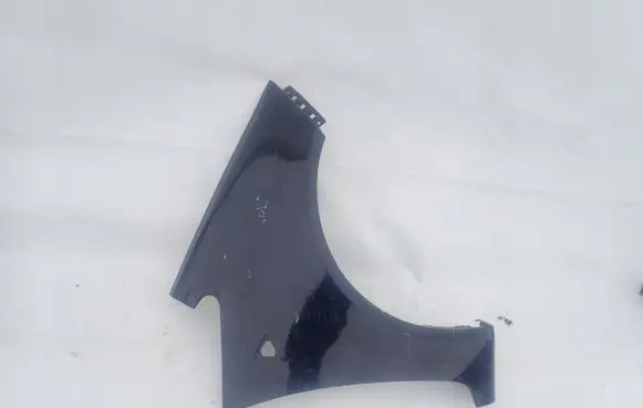 Mitsubishi Colt Fender