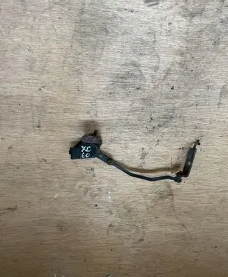 Volvo XC60 Air suspension front height level sensor 