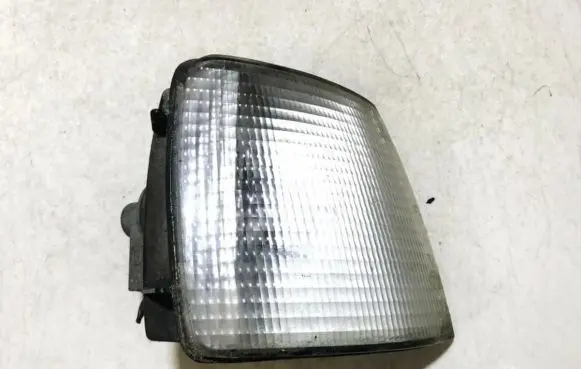 Volkswagen PASSAT B3 Front indicator light 357953050a
