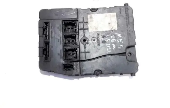Renault Megane II Comfort/convenience module 8200606826 8200615772