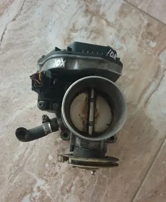 Audi A6 S6 C5 4B Throttle valve 078133063AG