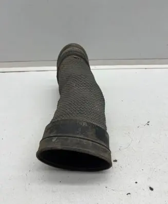 Maserati Quattroporte Air intake duct part 