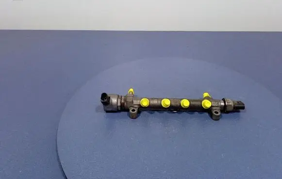 Skoda Superb B5 (3U) Fuel main line pipe 04L089G