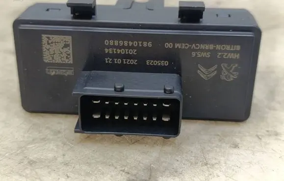 Opel Corsa F Seat control module 9810486880