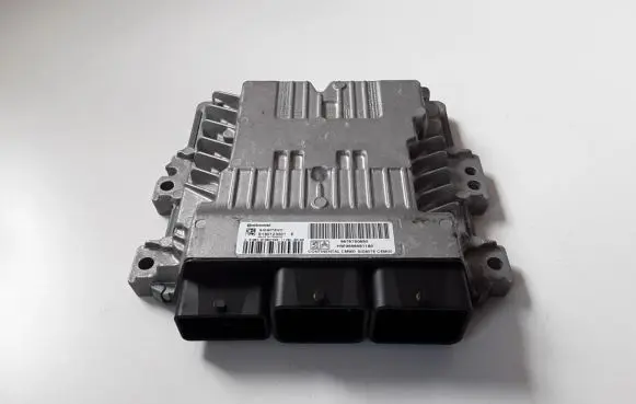 Peugeot 508 Engine control unit/module 9676760880