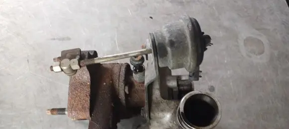 Nissan Micra Turbo 54359700011
