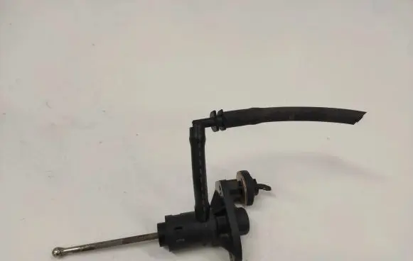Audi A4 S4 B6 8E 8H Clutch master cylinder 8E1721401