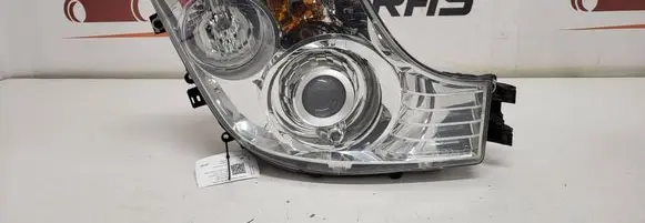 Mercedes-Benz Sprinter W906 Headlight/headlamp A9608200739 15062018 10017173