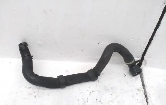 Audi Q7 4L Engine coolant pipe/hose 4L0121101