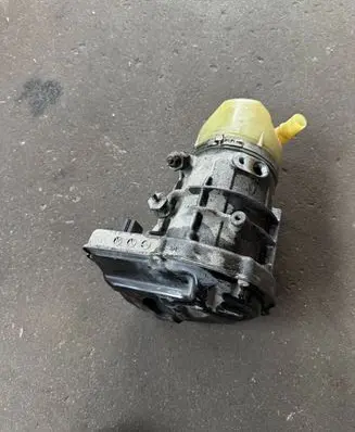 Volvo XC60 Power steering pump 31387595