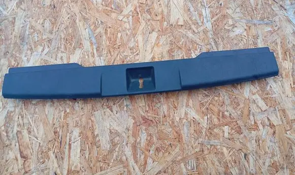 Subaru Outback Trunk/boot sill cover protection 95073AJ000