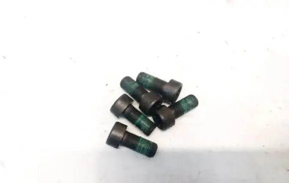 Volkswagen PASSAT B6 Nuts/bolts 