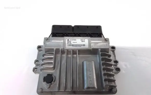 Chevrolet Orlando Engine control unit/module 25187593 25187414 28340581