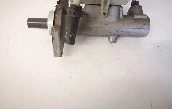 Volvo V70 Master brake cylinder 8648007