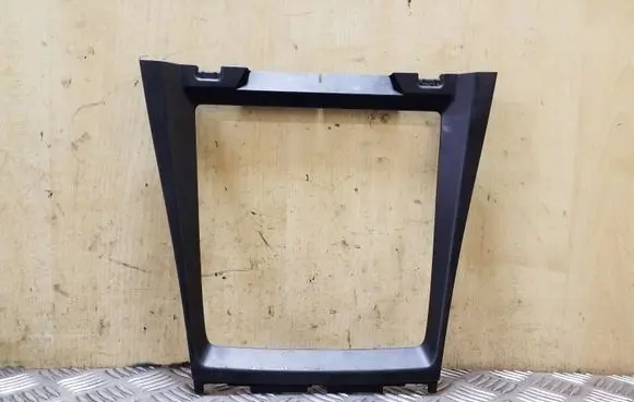Other center console (tunnel) element