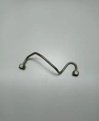 Fuel injector supply line/pipe
