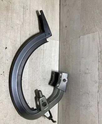 Tailgate/trunk/boot hinge