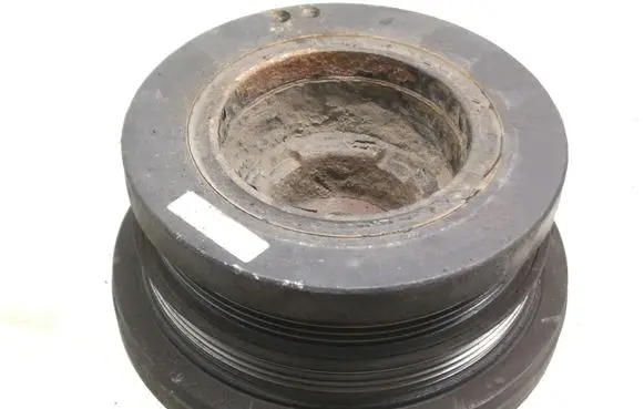 BMW 5 E39 Crankshaft pulley 2247890 11232247890