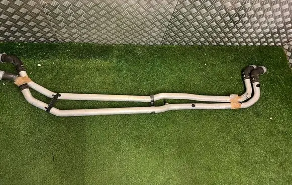 Porsche 911 991 Engine coolant pipe/hose 99110605202 99110605102