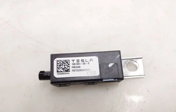 Tesla Model Y Aerial antenna amplifier 155133100B